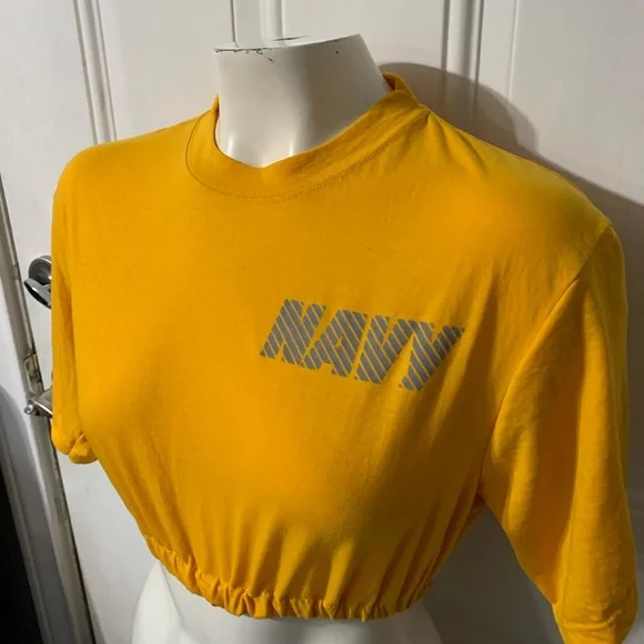 Custom reworked NAVY crop top size Small. - Picture 3 of 7